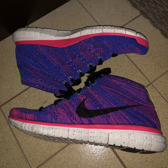 Nike Flyknit Chukka - Picture 2 of 5